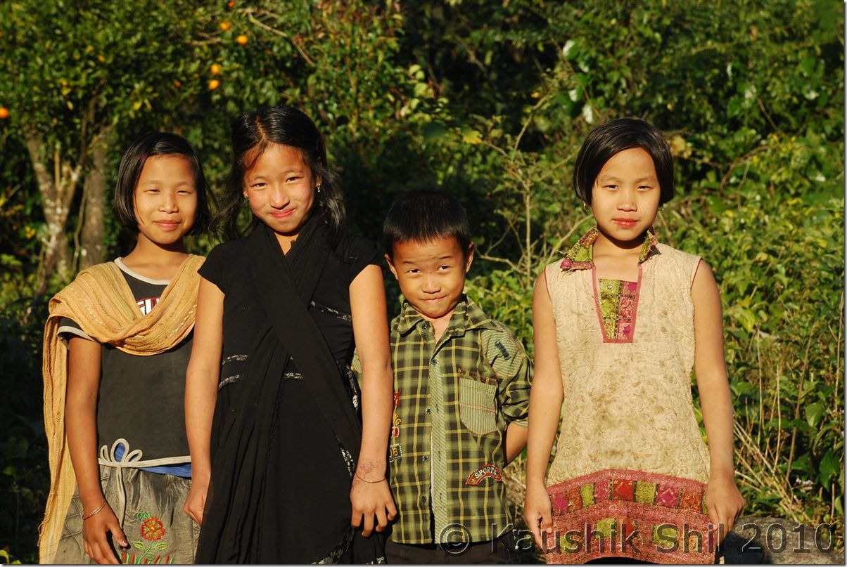 0195_Mishmi Kids