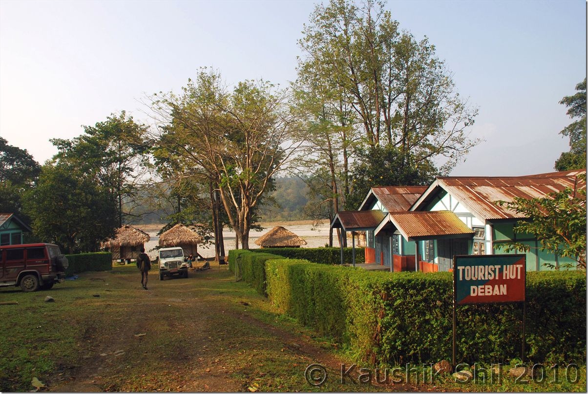 0802_Tourist Hut in Deban