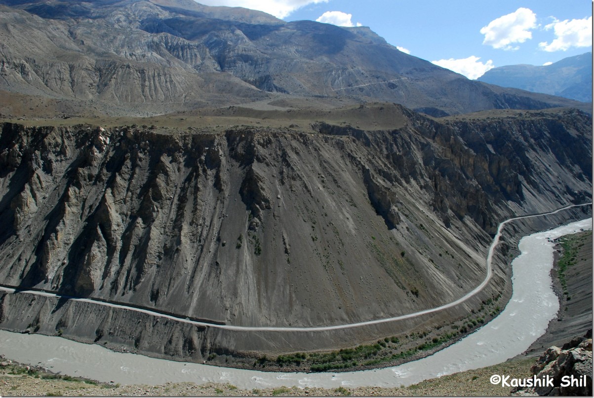 10834_SH30 goes beside the River towards right Tabo and left Kaza